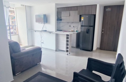 Bello Apartamento | Apartamento al norte de Medellín excelente ubicación, piscina y centro comercial