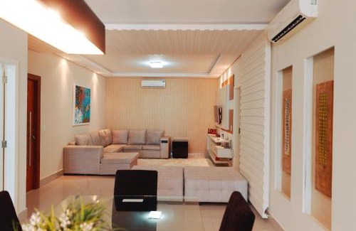 Centro Apartamento | Apartamento alto padrão com 3 suítes, sala 3 ambientes todos com ar, ambientes novos e moderno.