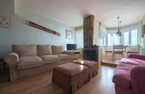 Pradollano Apartamento | Apartamento Ameto en la plaza Pradollano"Junto al telecabina Borreguiles"