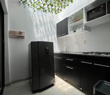 Suramericana Apartamento | APARTAMENTO AMOBLADO SECTOR LAURELES-ESTADIO hasta 8 personas - Londres