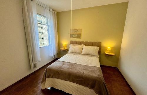 Nova Friburgo Apartamento | Apartamento ao lado da Praça do Suspiro com vaga de garagem