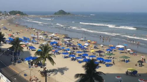 Praia dos Sonhos Apartamento | APARTAMENTO, ATÉ 4 PESSOAS,20 Metros da PRAIA do SONHO, PÉ NA AREIA,100 MB WI-FI