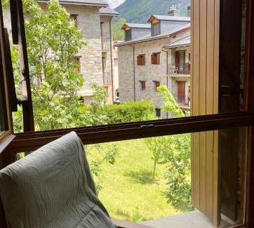 Villanova Apartamento | Apartamento Balcón del Ésera