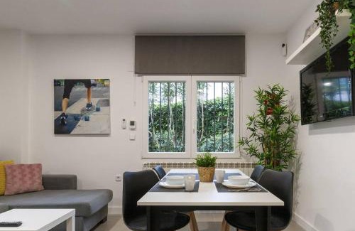 Legazpi Apartamento | Apartamento Bronce by Clabao