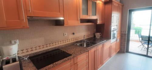 Porto de Mos Apartamento | Apartamento Buganvilia
