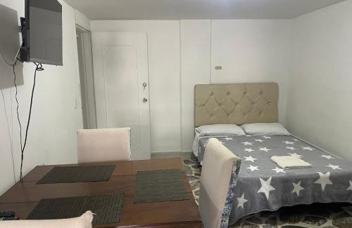 La America Apartamento | Apartamento cómodo en laureles , céntrico y bien ubicado Apto 301