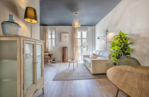 Santiago Apartamento | Apartamento cerca de la MEZQUITA DE CORDOBA & FREE PRIVATE PARKING