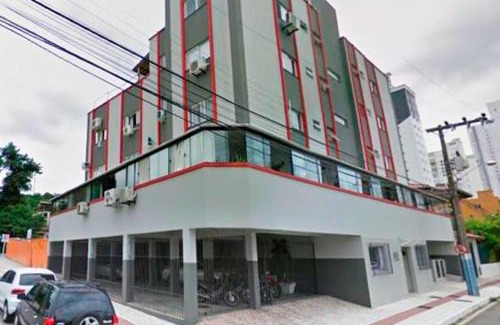 Pioneiros Apartamento | Apartamento com Varanda Ampla, Garagem rotativa, a poucos metro da Praia