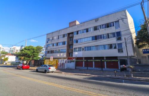 Alto da Gloria Apartamento | Apartamento com 1 quarto próximo Estádio Couto Pereira