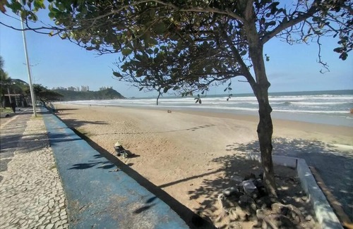 Tombo Apartamento | Apartamento com churrasqueira e próximo à praia