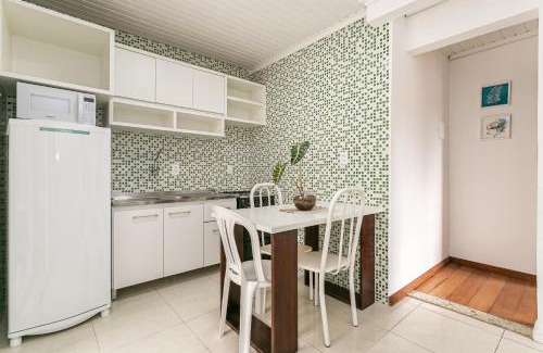 Cachoeira do Bom Jesus Apartamento | Apartamento com varanda