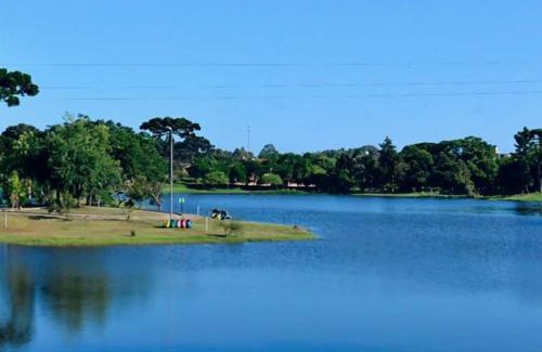 Desvio Rizzo Apartamento | Apartamento com vista para lagoa