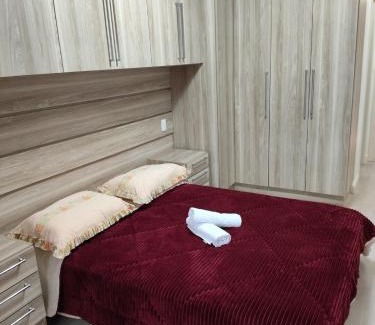 Desvio Rizzo Apartamento | Apartamento com vista para lagoa