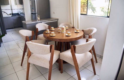 Veintiséis de Octubre Apartamento | Apartamento completo 2 habitaciones 2 baños