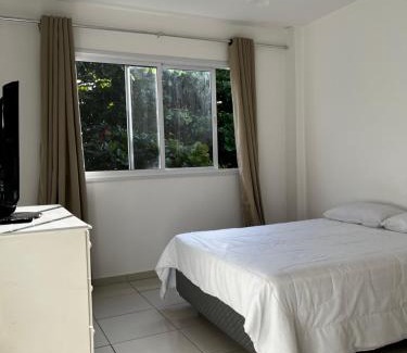 Anchieta Apartamento | Apartamento completo a 2 min à pé da praia