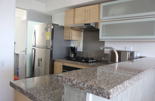 Floridablanca Apartamento | Apartamento con aire acondicionado cerca de las clínicas