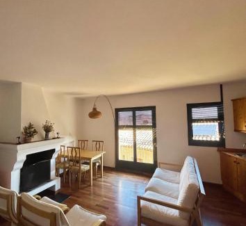 Montsonis Apartamento | Apartamento con chimenea - Golfes Cal Gravat