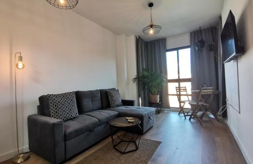 Rejas Apartamento | Apartamento con garaje y piscina