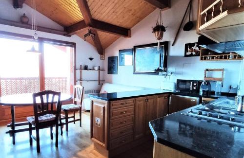 Sainte-Leocadie Apartamento | Apartamento con piscina en Santa Leocadia