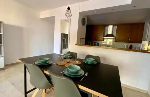 Punta Prima Apartamento | Apartamento con piscina y playa cercana en Torrevieja, area de Punta Prima AQ-125
