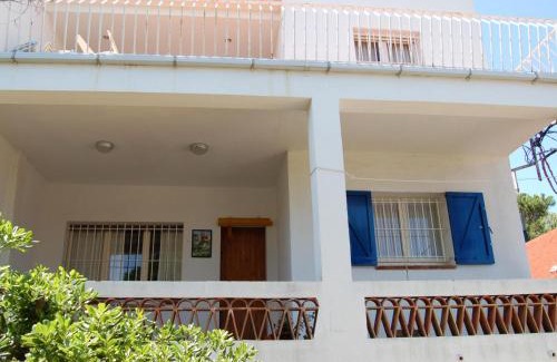 Llanca Apartamento | Apartamento con terraza, parking y jardín, a 300m de la playa - ES-228-40