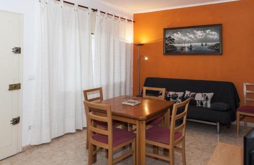 Llanca Apartamento | Apartamento con terraza, parking y jardín, a 300m de la playa - ES-228-40