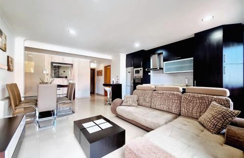 Dean Pequeno Apartamento | Apartamento con terraza y piscina