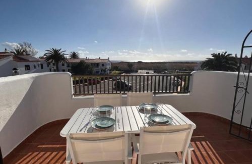 Sant Jaume Mediterrani Apartamento | Apartamento con terraza y vistas al mar en Son Bou