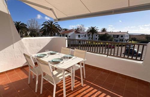 Sant Jaume Mediterrani Apartamento | Apartamento con terraza y vistas al mar en Son Bou