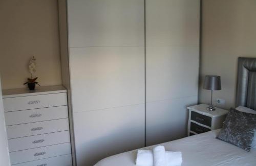 Bailen-Miraflores Apartamento | Apartamento con vistas a la catedral a 15 minutos del centro