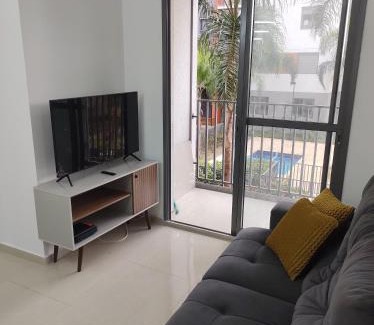 Campo Grande Apartamento | Apartamento confortável e com piscina em São Paulo