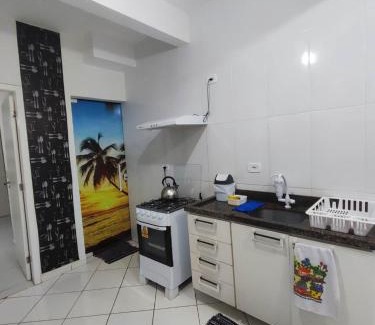 Guaratuba Apartamento | APARTAMENTO COQUEIROS A 1 QUADRA DO MAR