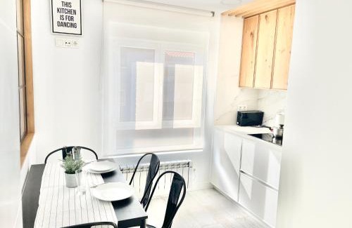 San Lázaro y Otero Apartamento | Apartamento Darío de Regoyos