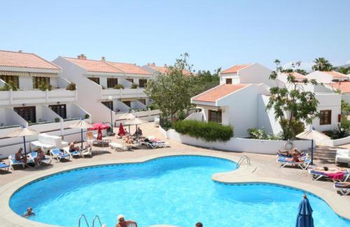 San Eugenio Apartamento | Apartamento de 2 Dormitorios con Piscina en El Oasis, Playa de las Américas