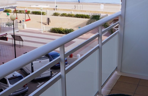 Daimuz Apartamento | APARTAMENTO DELANTE DEL MAR, EN PRIMERA LINEA DE MAR