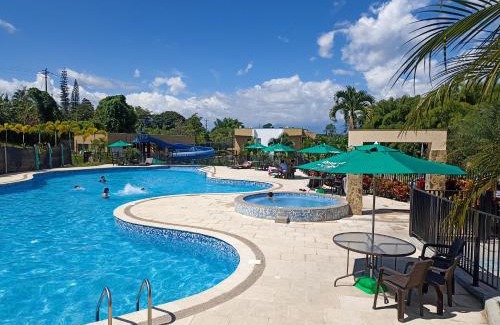 La Tebaida Apartamento | Apartamento Eje Cafetero - hermosa vista a piscinas