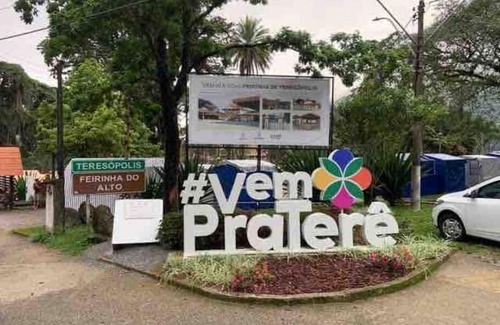 Alto Apartamento | Apartamento em ALTO TERESÓPOLIS ao lado da feirinha