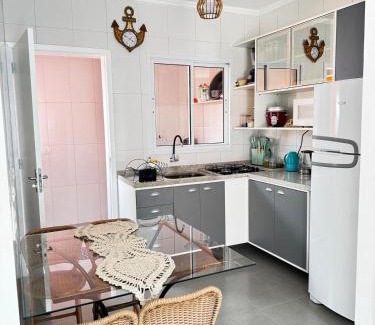 Vista Linda Apartamento | Apartamento em Bertioga à 150m da praia
