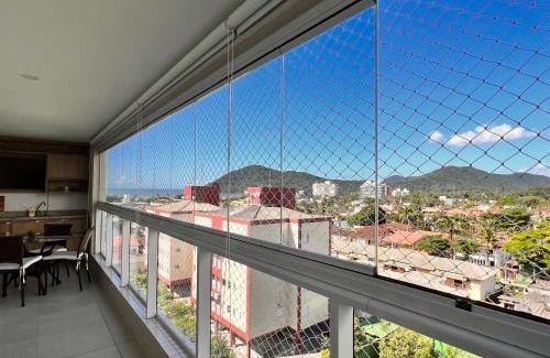 Vila Clais Apartamento | Apartamento em Bertioga com varanda gourmet