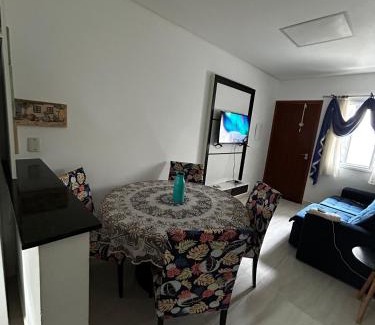 Vista Linda Apartamento | Apartamento em Condomínio Beverly Hills Praia de Vista Linda - Bertioga com Estacionamento e Piscina
