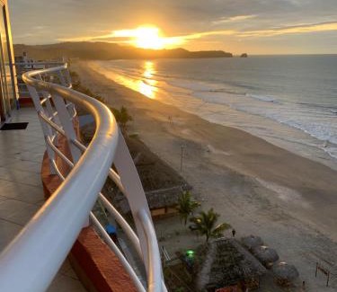 Atacames Apartamento | Apartamento en Atacames con vista al mar