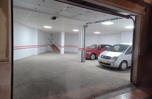 Centro histórico de León Apartamento | Apartamento en el Casco Histórico, frente a la Colegiata de San Isidoro,