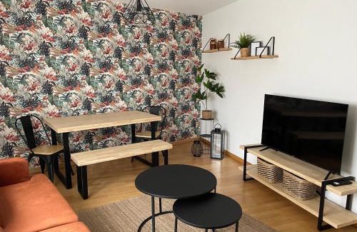 Insuela Apartamento | Apartamento en palmeira - Colores del Barbanza Naranja