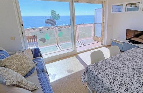 Santa Susanna Apartamento | Apartamento en primera linea de mar