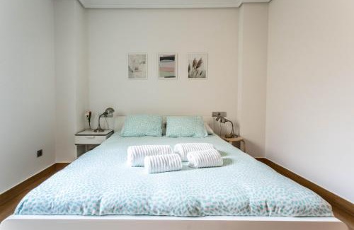 La Coruna Apartamento | APARTAMENTO EN PRIMERA LINEA DE PLAYA RiAZOR