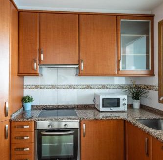 La Coruna Apartamento | APARTAMENTO EN PRIMERA LINEA DE PLAYA RiAZOR