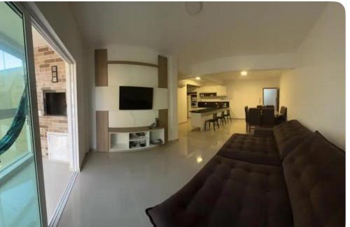 Caioba Apartamento | Apartamento encantador próximo a Praia Brava