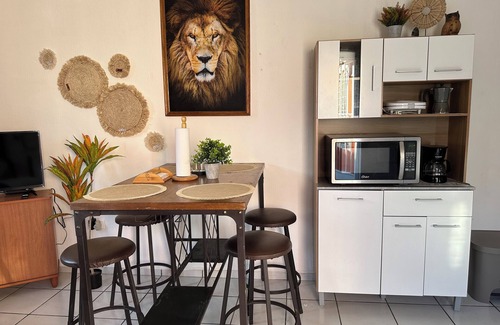 Santa Ana Casa | Apartamento entero cómodo y acogedor con A/C en Santa Ana El Salvador