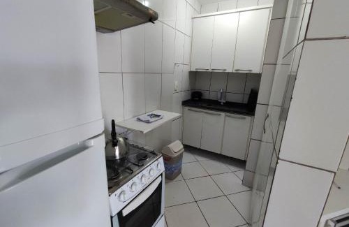 Guaratuba Apartamento | APARTAMENTO ESTRELA DO MAR A 1 QUADRA DO MAR