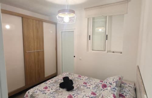 La Pineda Apartamento | APARTAMENTO FAMILIAR a 100 mts de la Playa Reformado 2025 con WIFI
